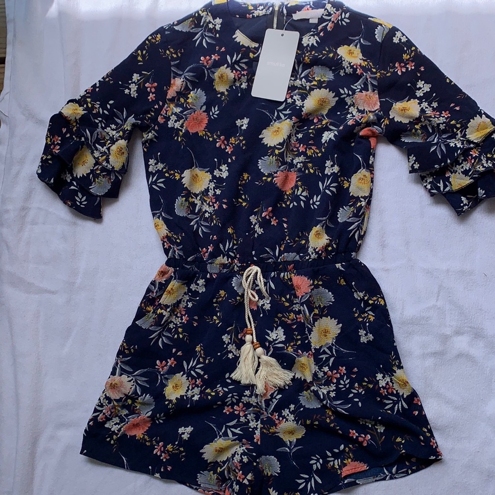 SMUKKE GIRL PRINTED RAMPER SIZE 12 ZIP AT THE BACK